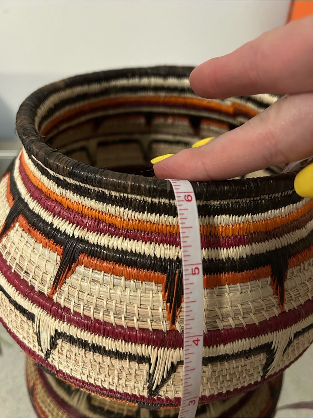 Embera polychrome geometric handwoven basket from Darien Rainforest in Panama - Picture 7 of 7